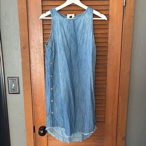 Universal Thread Blue Denim Top